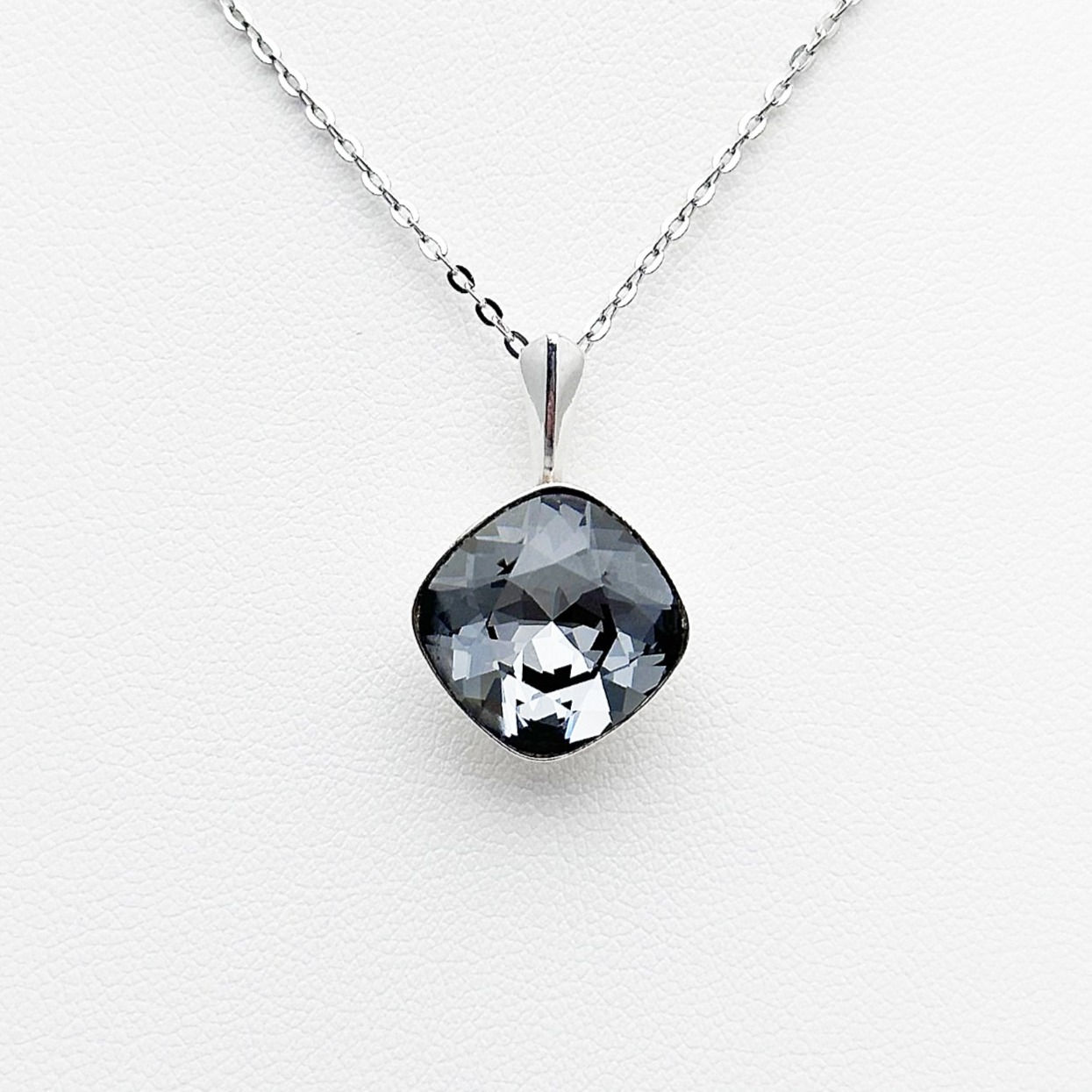 Collier Constance, pendentif pierre carrée cristal noir, Silver Night, Arg 925