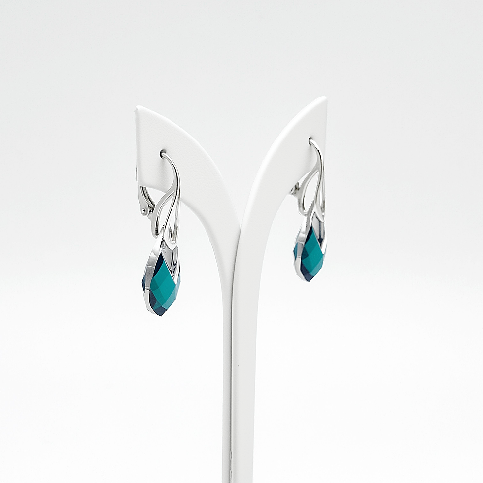 Miniature : Boucles d’oreilles pendantes émeraude Swarovski® avec dormeuses en argent – vue de profil