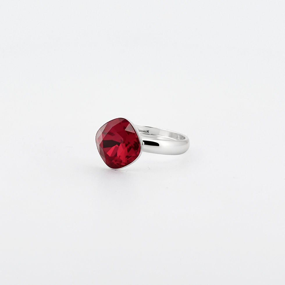 Miniaturbild: Bague argent 925, cristal Swarovski rouge Siam, taille coussin de 10 mm.