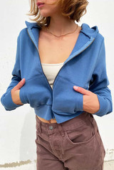 Zip-up hoodie that is available for private labelling
2022 - Konsey Textile