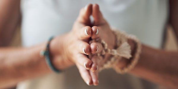 Hände in Meditationsstellung
