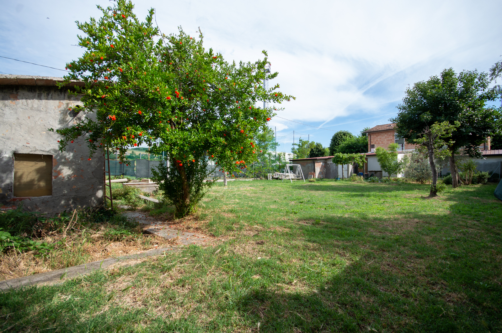 Porzione di Casa con Terreno Edificabile, Meldola