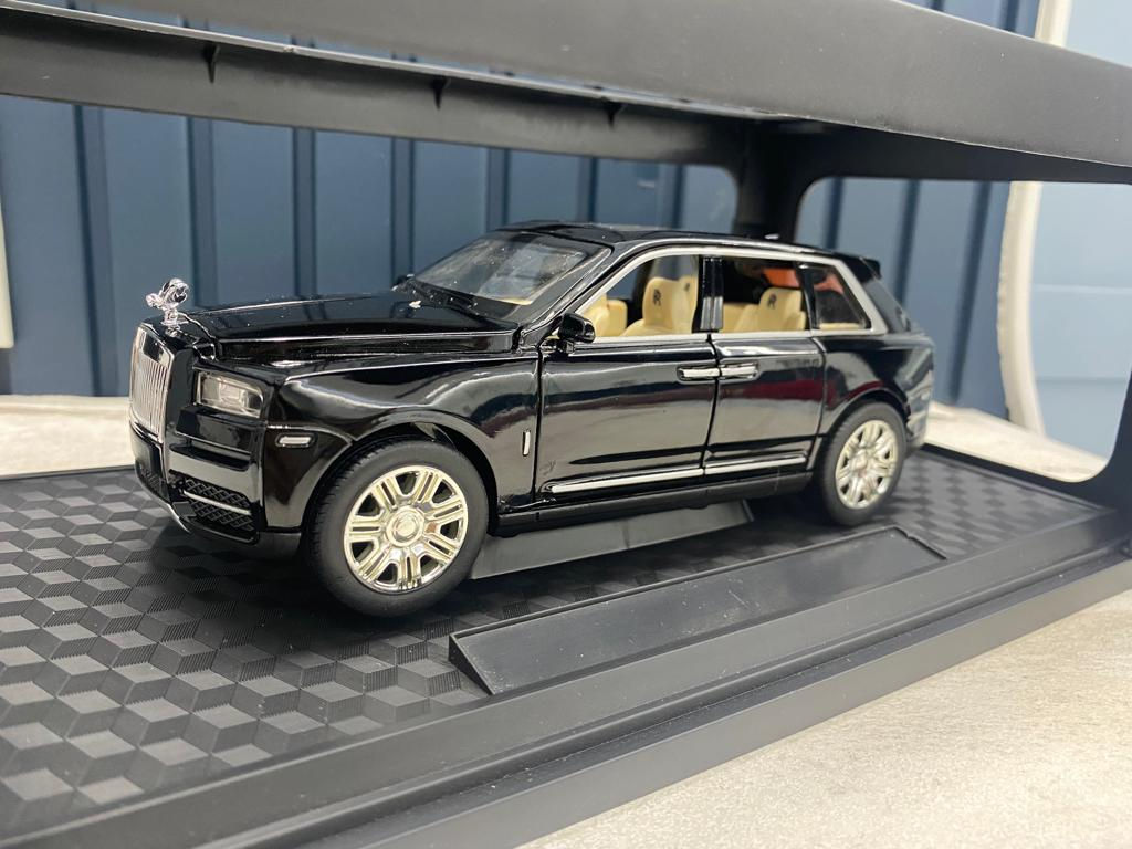 Desk Accessory: Scale Model RR cullinan
