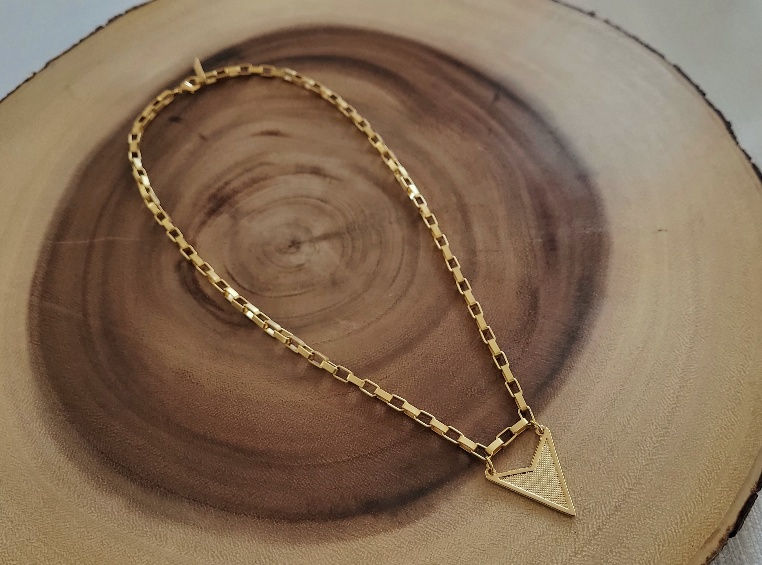 Thumbnail: Short Arrow Gold Plated Necklace