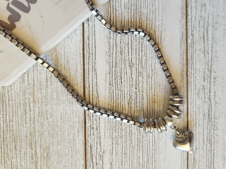Thumbnail: Silver Plated Heart Necklace / Bracelet