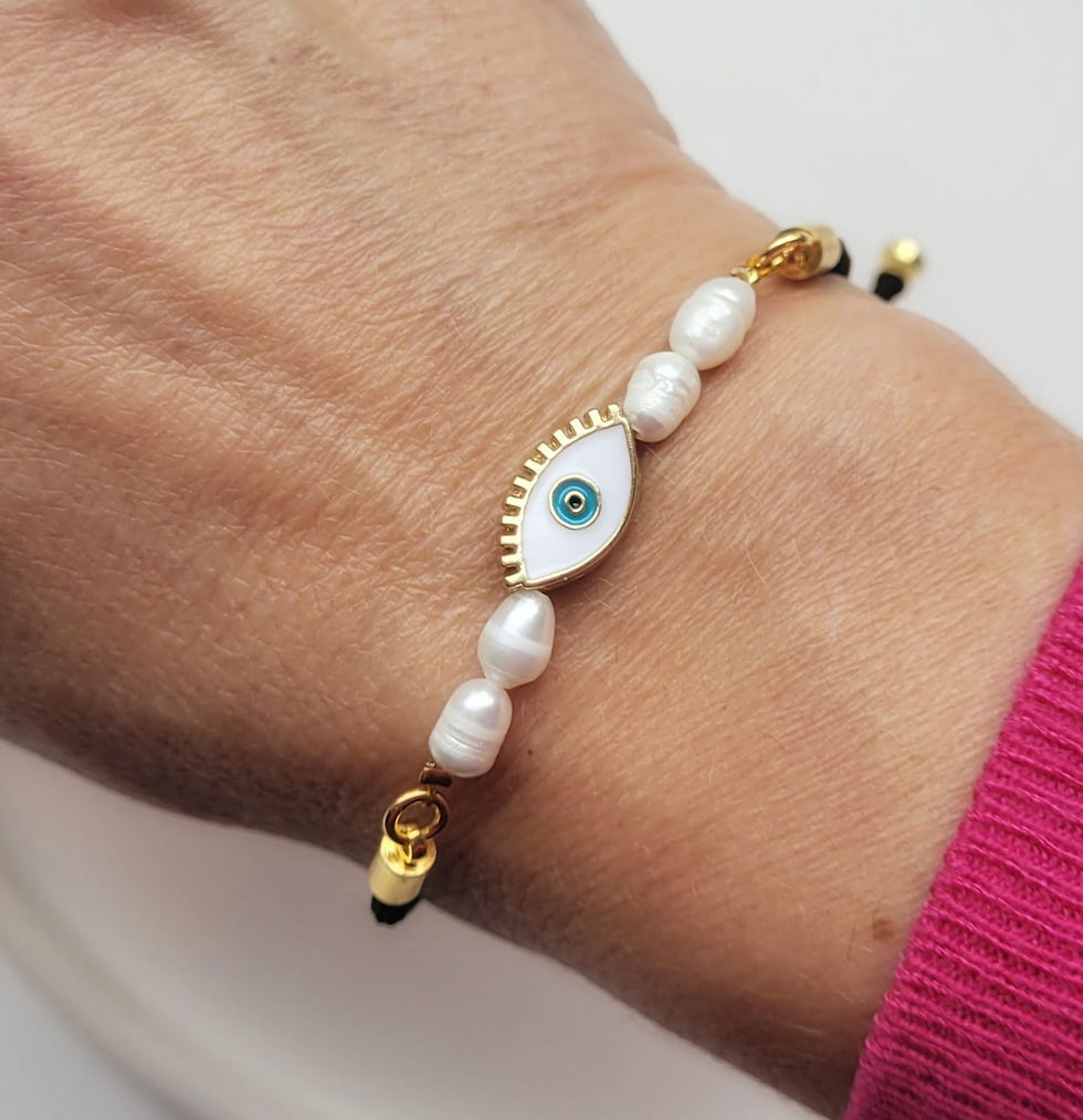 Thumbnail: Pearls and evil eye bracelet