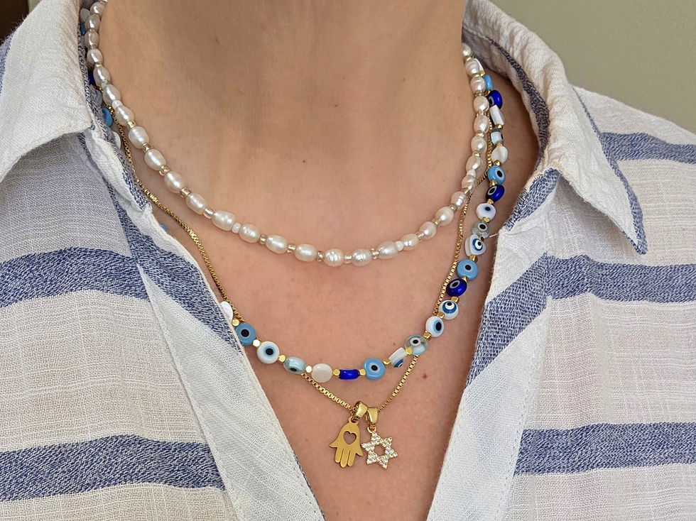 Thumbnail: Evil Eye Beads Glass Shell Gold Handmade Necklace