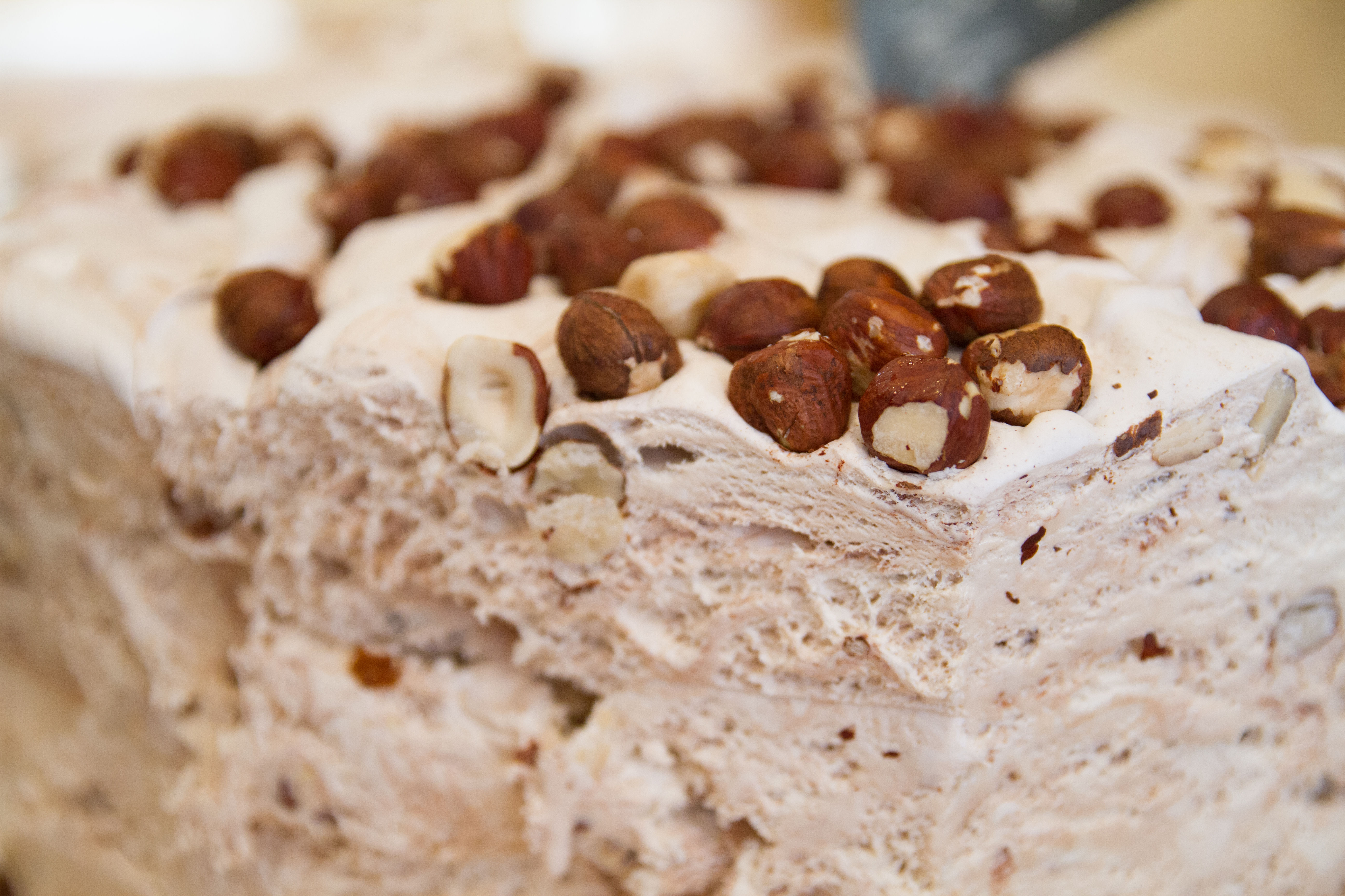 Nougat aux Chocolat et Noisettes à la coupe -Lingot de 12kg -