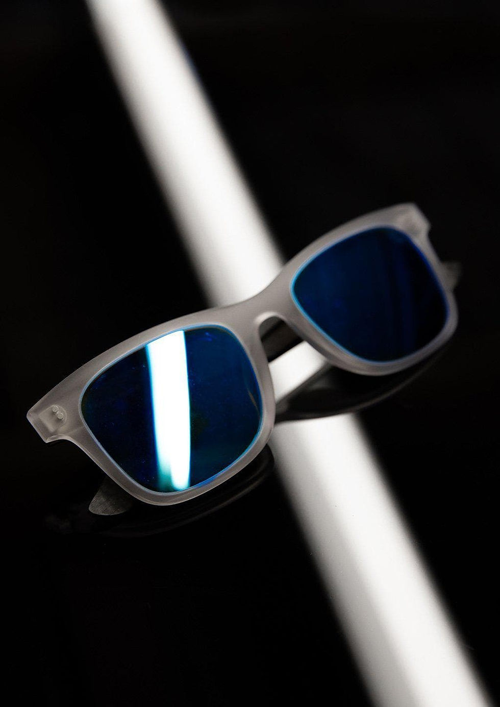 Thumbnail: Hybrid - Atom - Carbon Fiber & Acetate Sunglasses