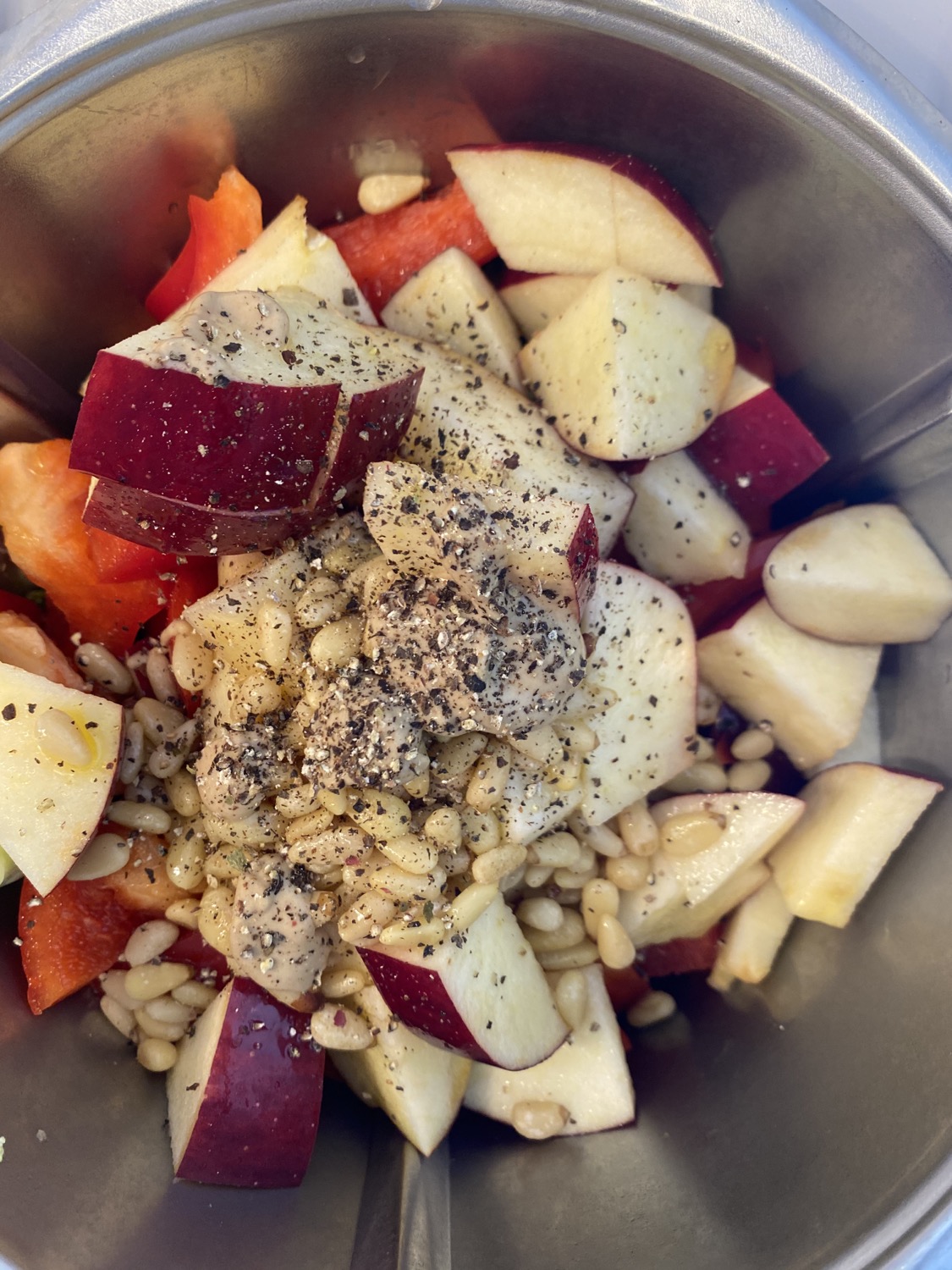 apples and pine nuts