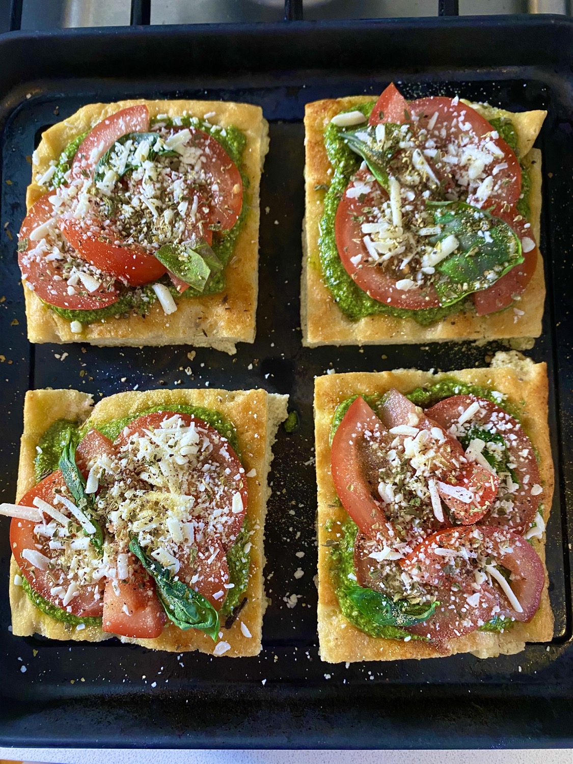 Vegan Pesto Pizza