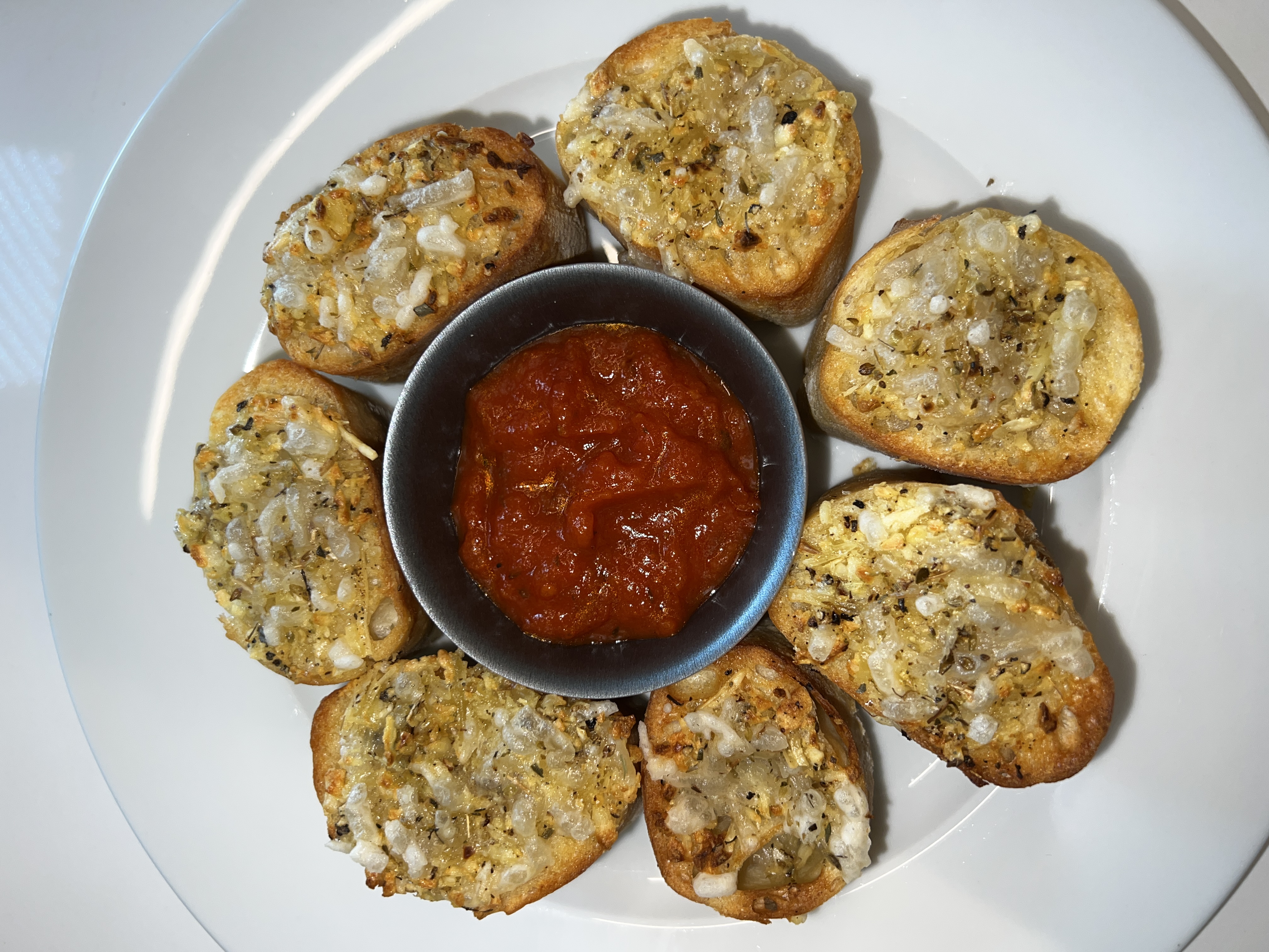 Vegan Cheesy Garlic Bread