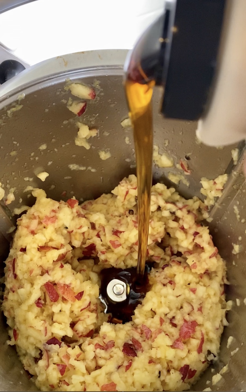 chopped apples in thermomix