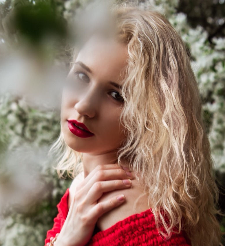Thumbnail: Alina
