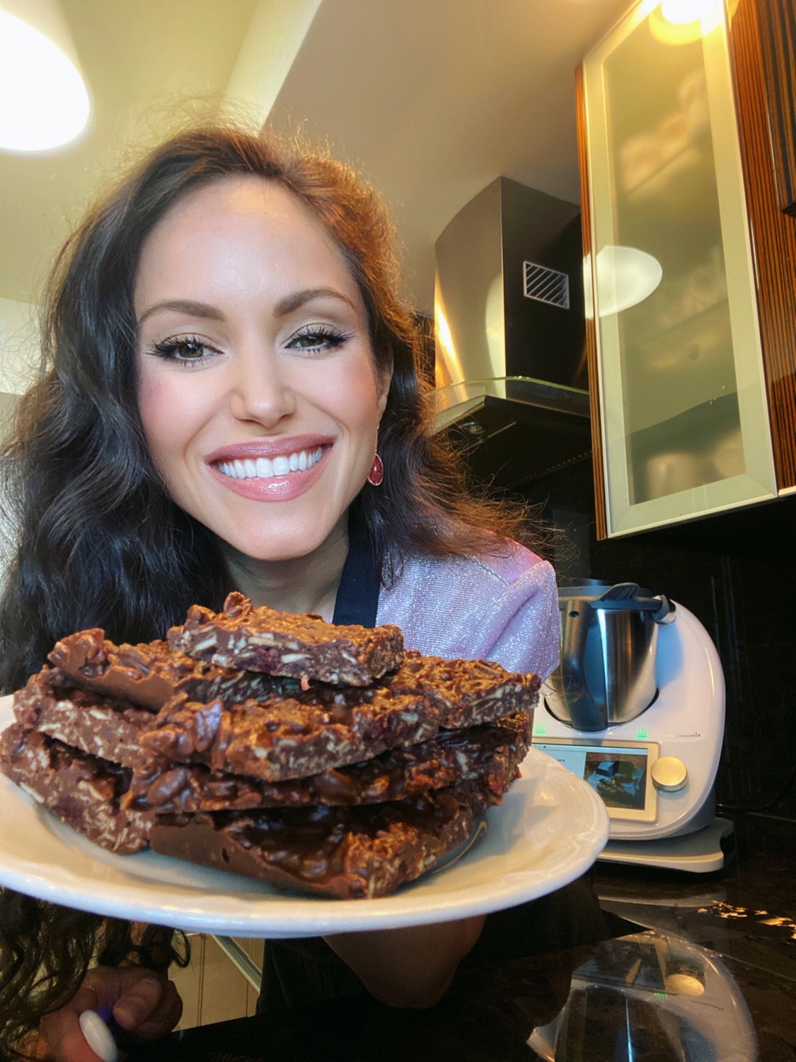 cheryl martinez making chocolate bars