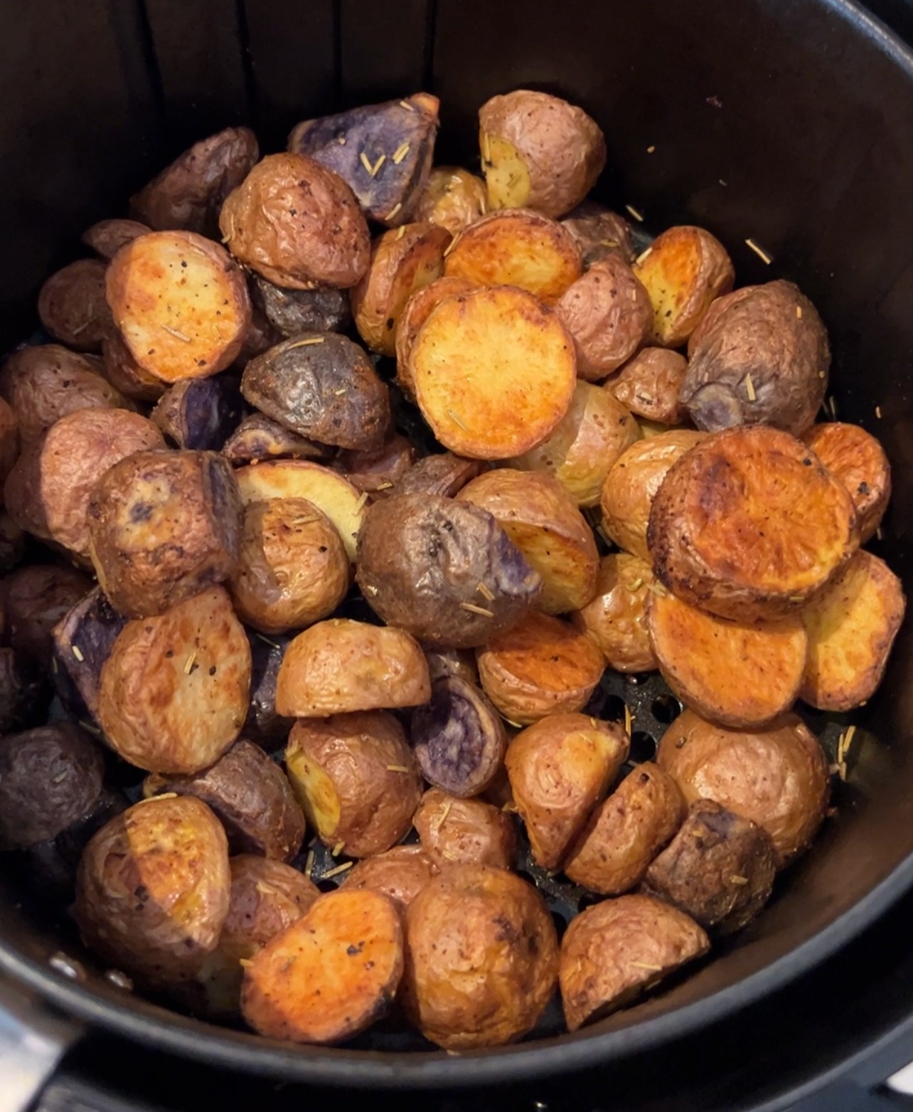 crispy air fryer baby potatoes