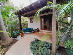 TROCONES FINE HOMES (60)