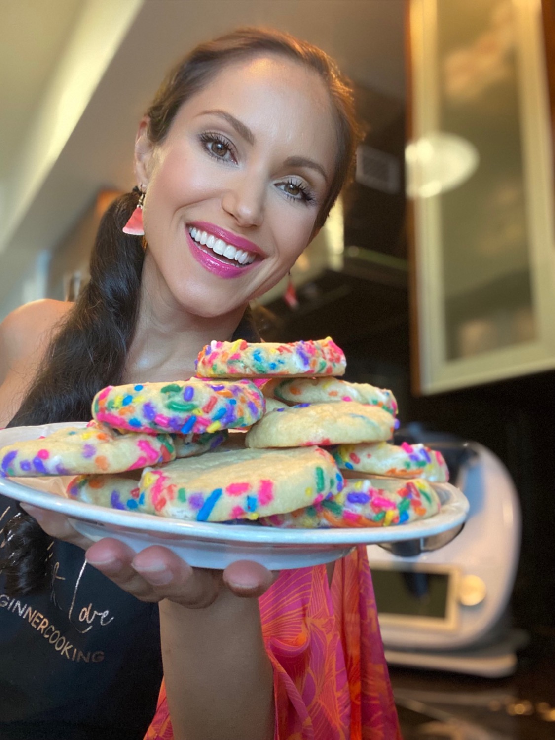 cheryl martinez baking vegan sugar cookies
