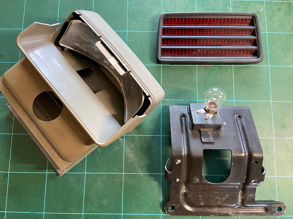 サムネイル： S124  3rd　ブレーキランプキット　USED