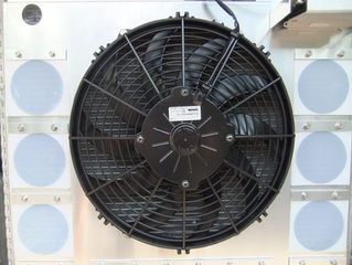 安心してドライブできる124の夏はどこに？　　水温管理とは、、。