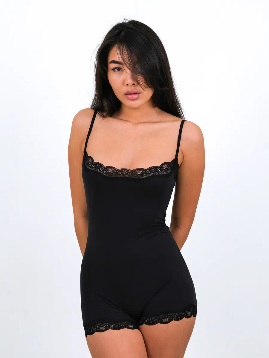 الصورة المصغرة: جمبسوت شورت كاميلا فاخر