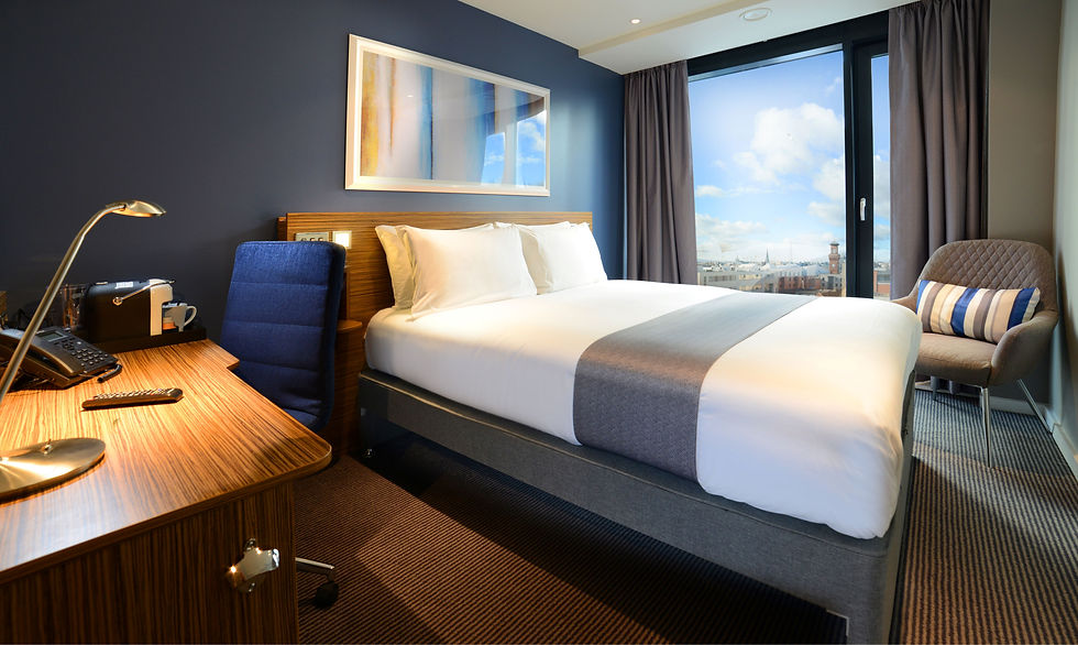 Travelodge Plus Dublin SuperRoom (002).jpg