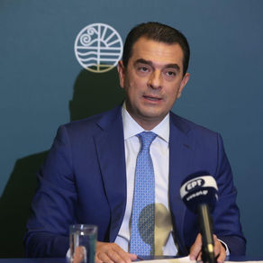 Κώστας Σκρέκας: «1,1 δισ. ευρώ για τη στήριξη νοικοκυριών, επαγγελματιών και αγροτών τον Οκτώβριο»