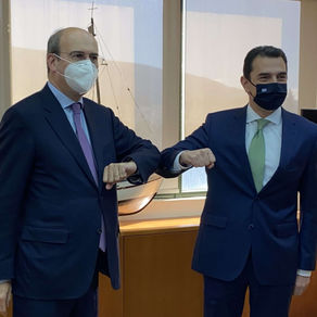 Πραγματοποιήθηκε η τελετή παράδοσης-παραλαβής στο ΥΠΕΝ - Δηλώσεις Κωστή Χατζηδάκη και Κώστα Σκρέκα