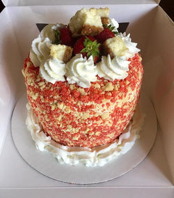 Strawberry Crunch Cheesecake