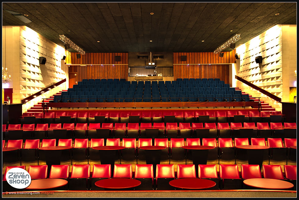 GEHELE ZAAL.jpg