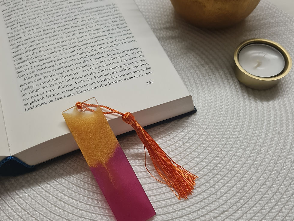 Lesezeichen aus Resin pink gold