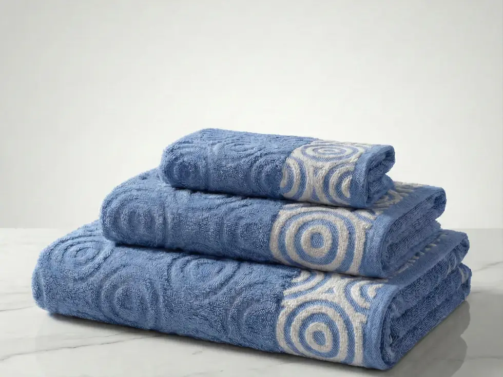 Conjunto de atoalhados nacionais disponíveis em vários tamanhos e cores vibrantes, oferecendo conforto e qualidade superior