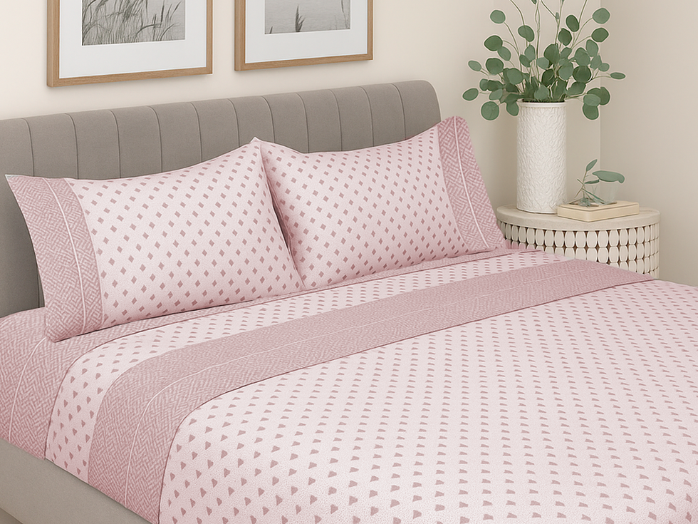 Transforme o seu quarto num refúgio de conforto e beleza com o Jogo de Cama Flanela Aquecimento. Perfeito para os dias frios,