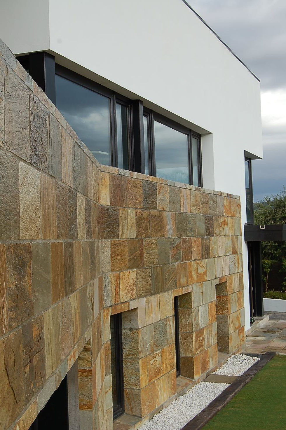 F42 HOUSE