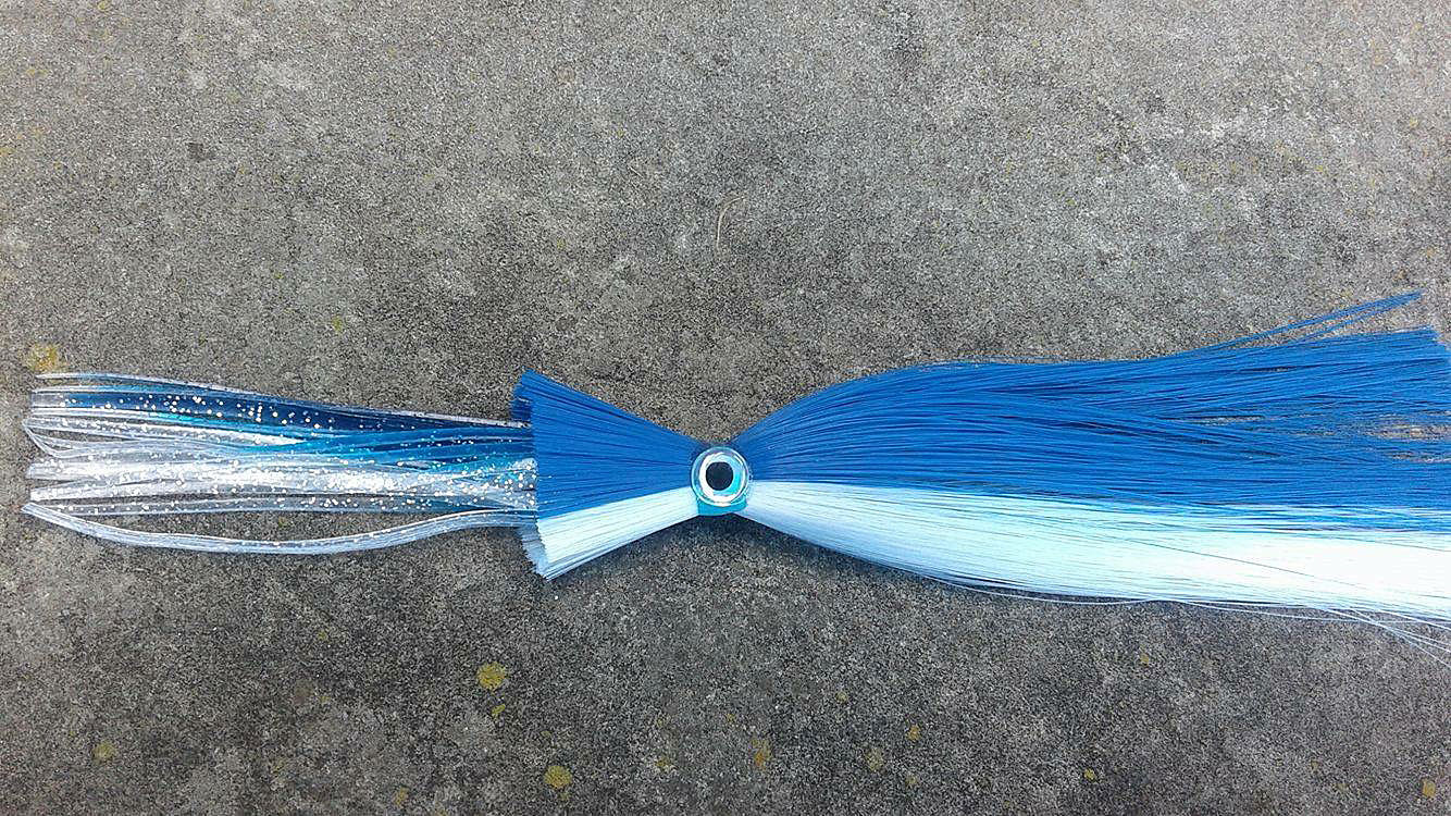 Blue and White Fish Downsea Tuna Flare