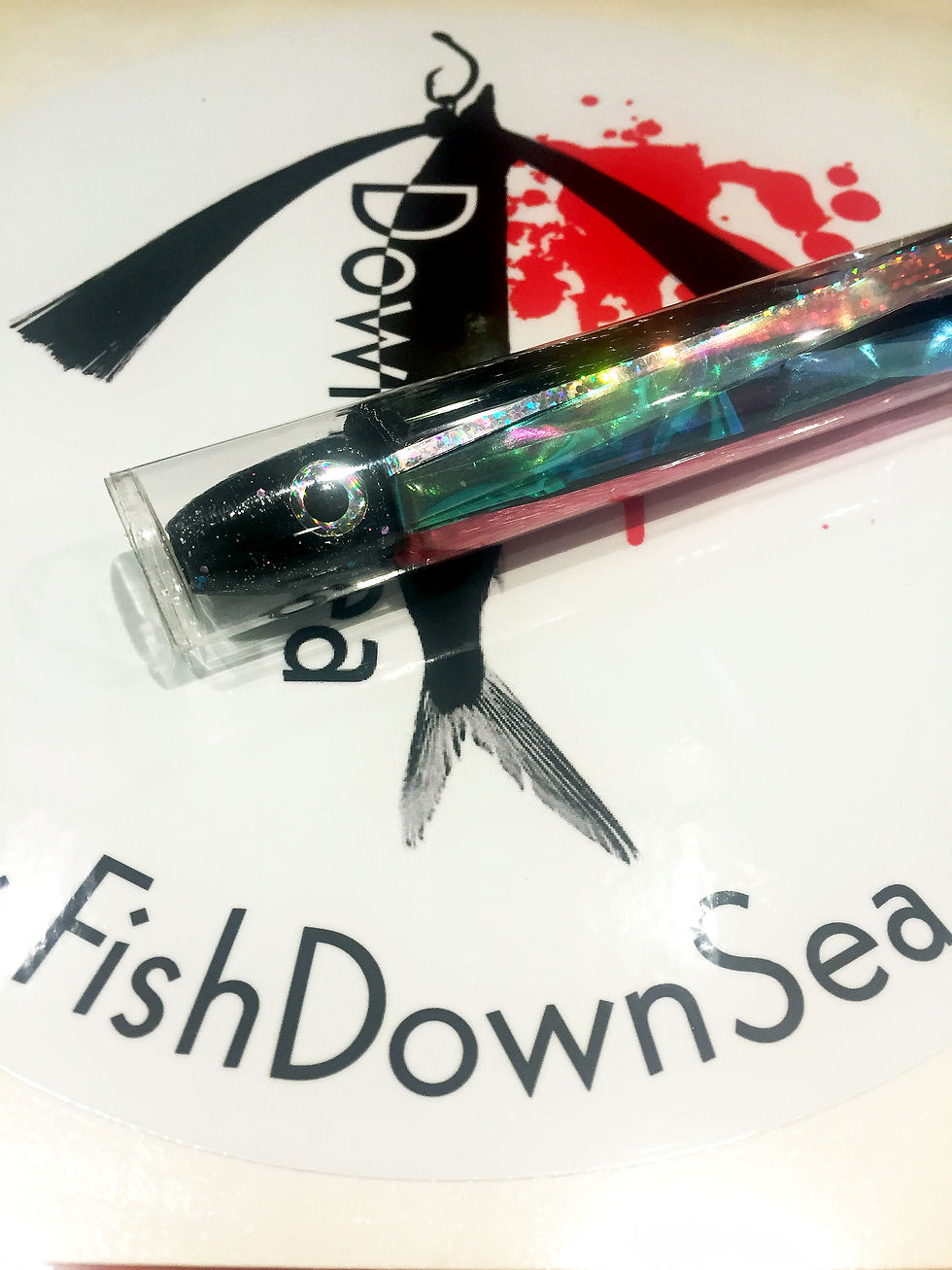 Thumbnail: Black and Pink Fish Downsea 2 ounce Tuna Flare tubed