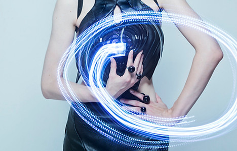 Anouk Wipprecht DrinkBotDress.jpg