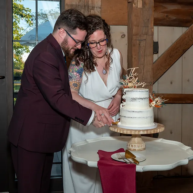 Cutting the cake, ILLIONAIREZ, Sellersville, Bucks County PA