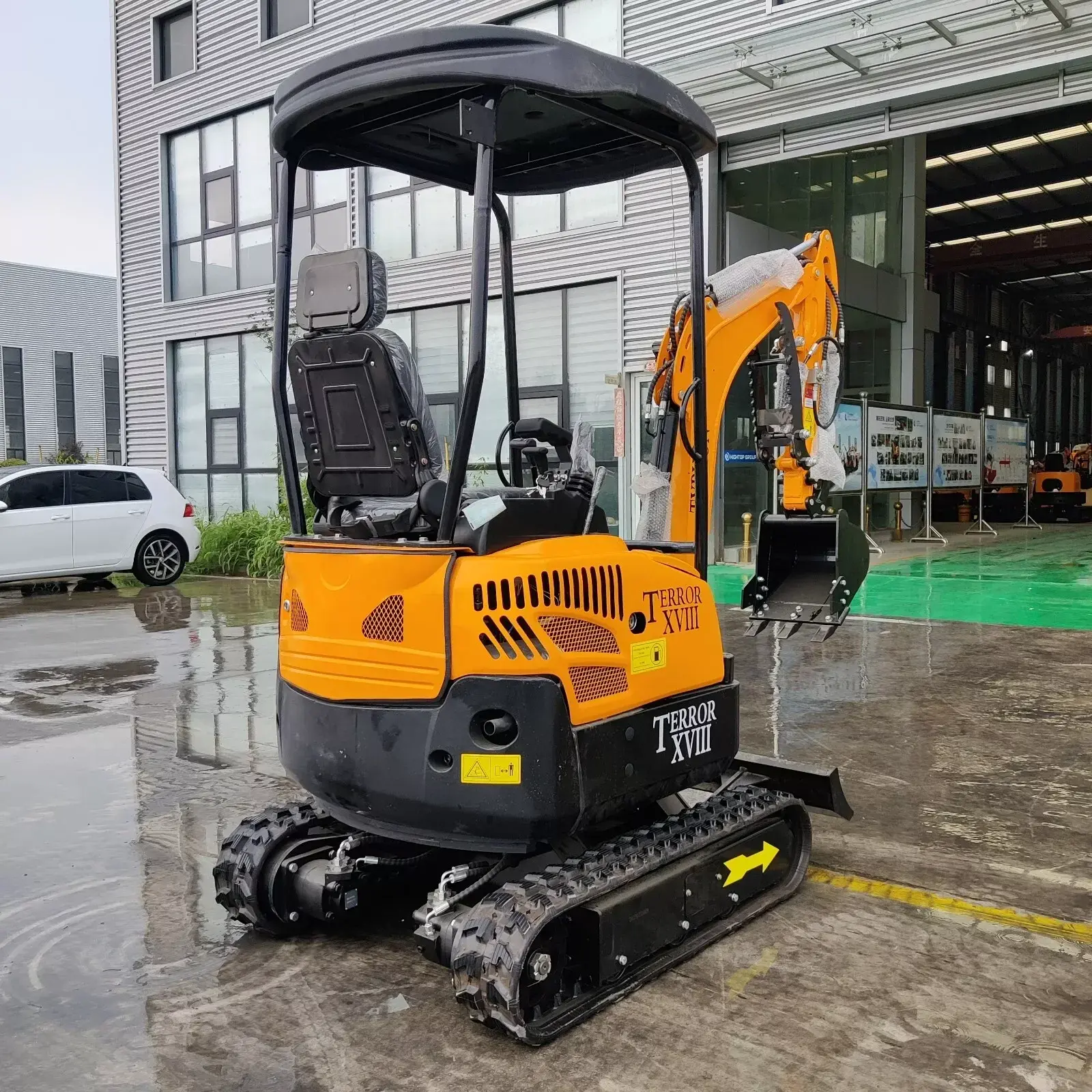TYPHON TERROR XVIII 4,000-Lb Kubota Diesel Mini Excavator - image 3