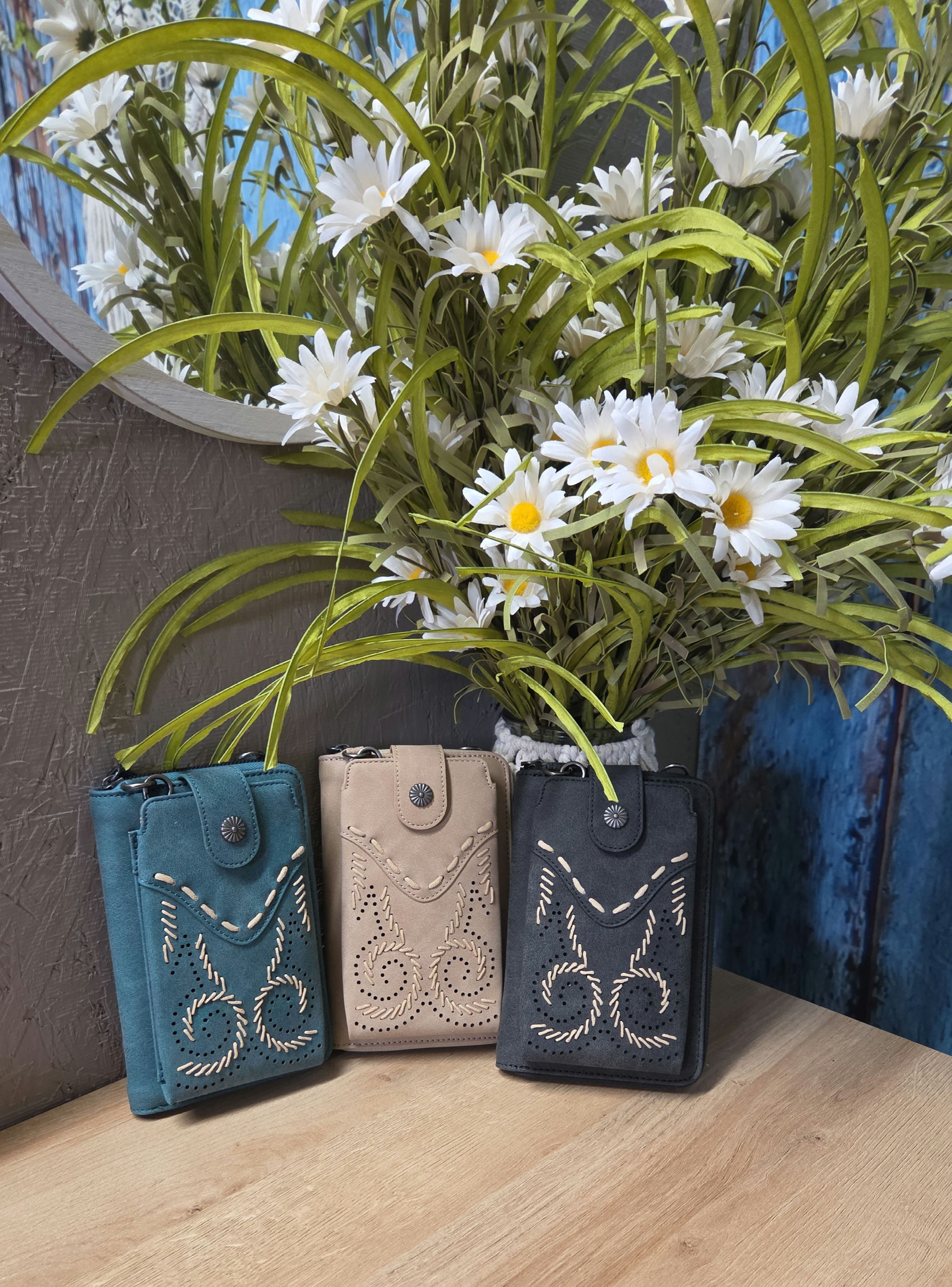 WRANGLER BRAND CROSSBODY PHONE WALLET PURSE IN 3 COLORS #4204