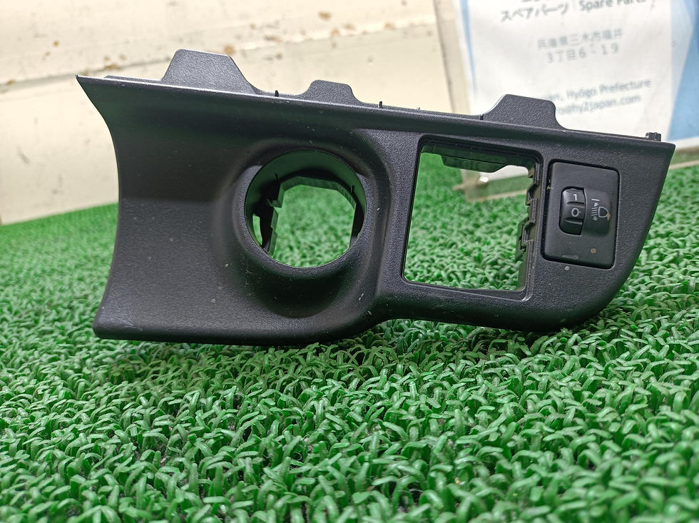 Toyota Aqua 2013 DAA-NHP10