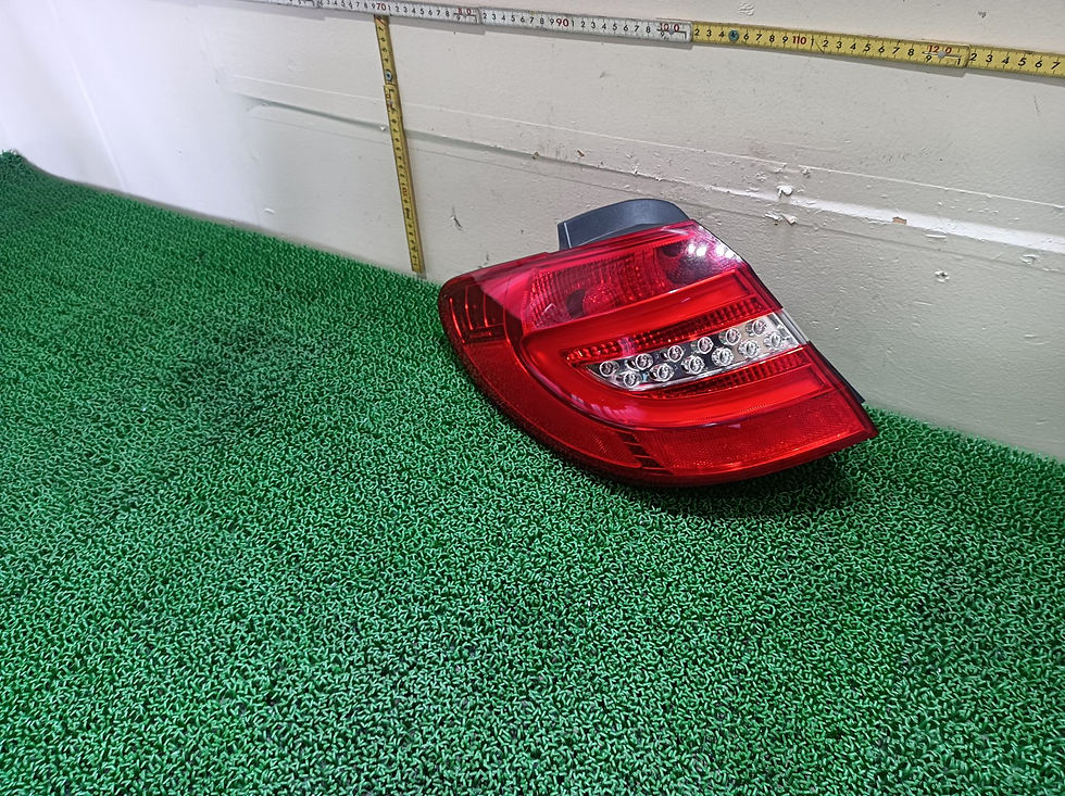 Miniature : MERCEDES BENZ B180 2012 DBA-24624