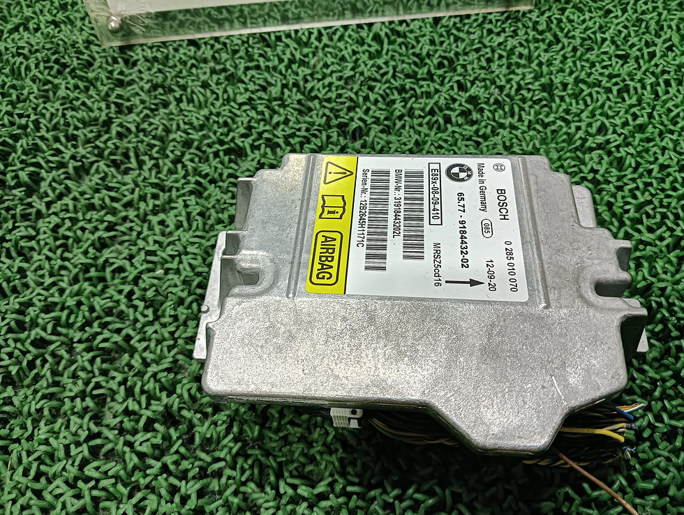 Miniature : BMW X1 2012 DBA-VL20