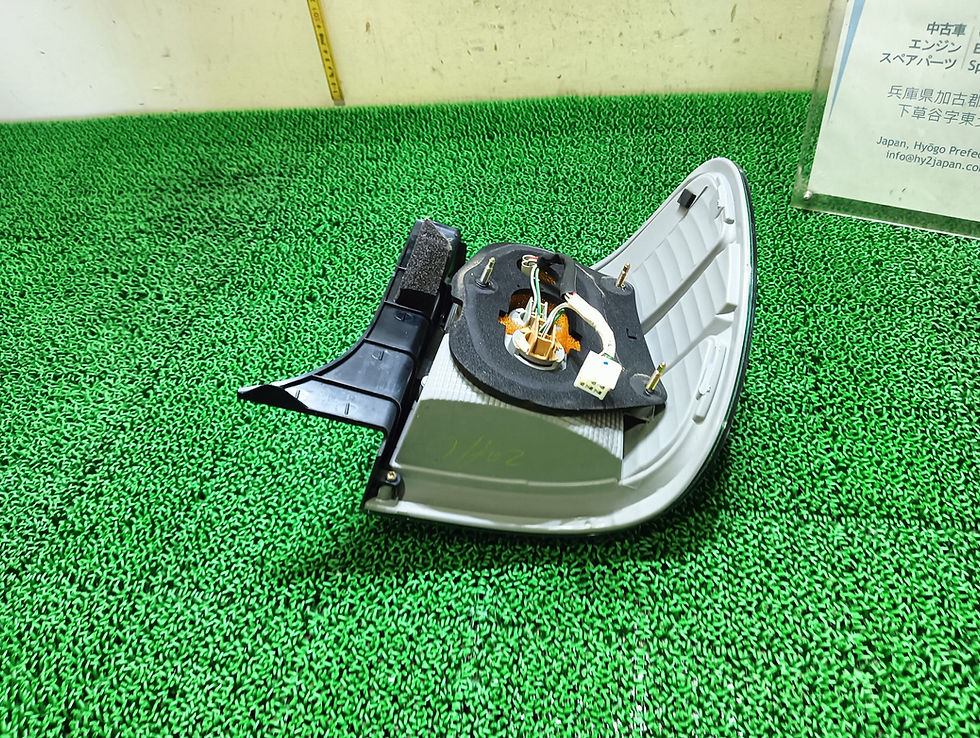 サムネイル： TOYOTA Brevis 2001 TA-JCG11