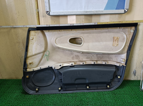 Left - Front Door Trim Mitsubishi LANCER 1995 E-CB3A | hy2japan