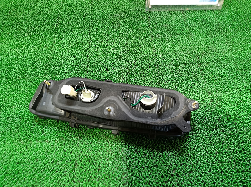 サムネイル： Nissan Elgrand 2004 UA-E51