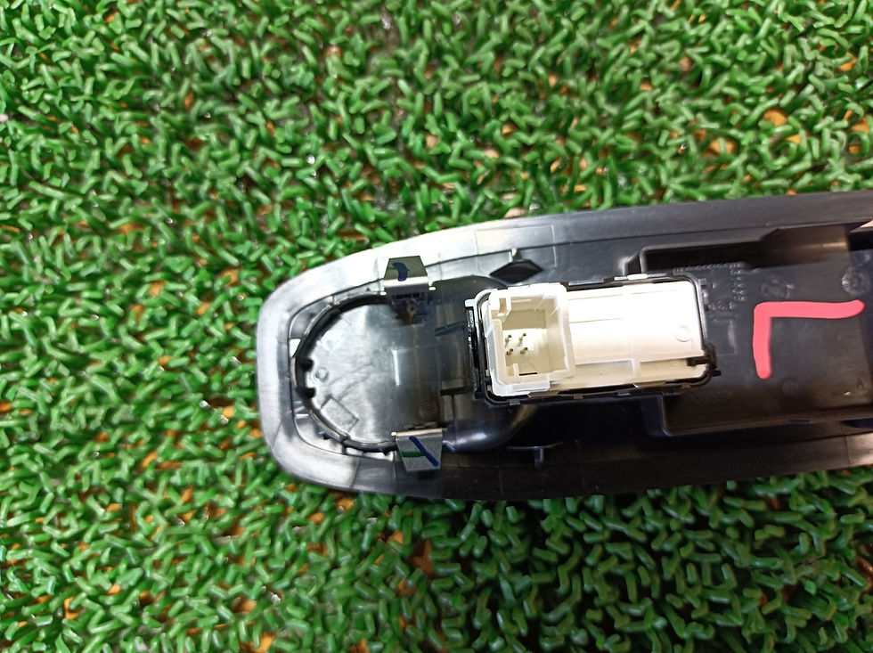 Miniatura: Peugeot 208 2012 ABA-A95F01