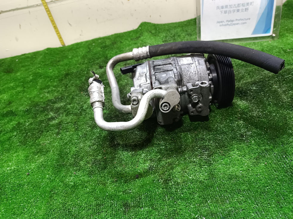 Miniature : VOLKSWAGEN TOURAN 2012 DBA-1TCAV