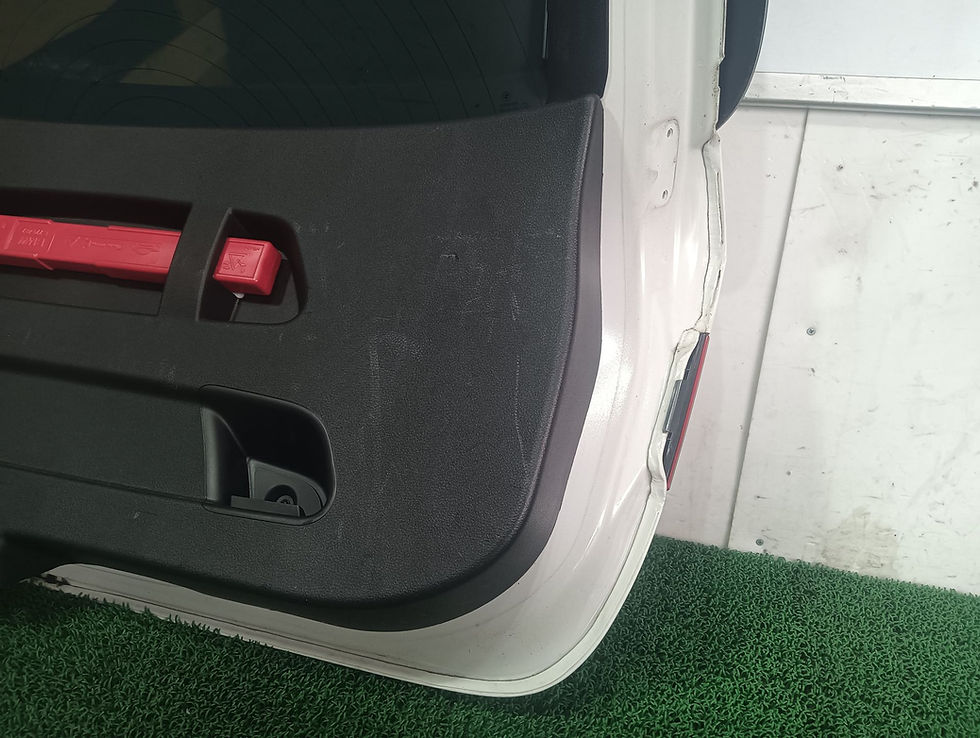 الصورة المصغرة: BMW X1 2013 DBA-VL20
