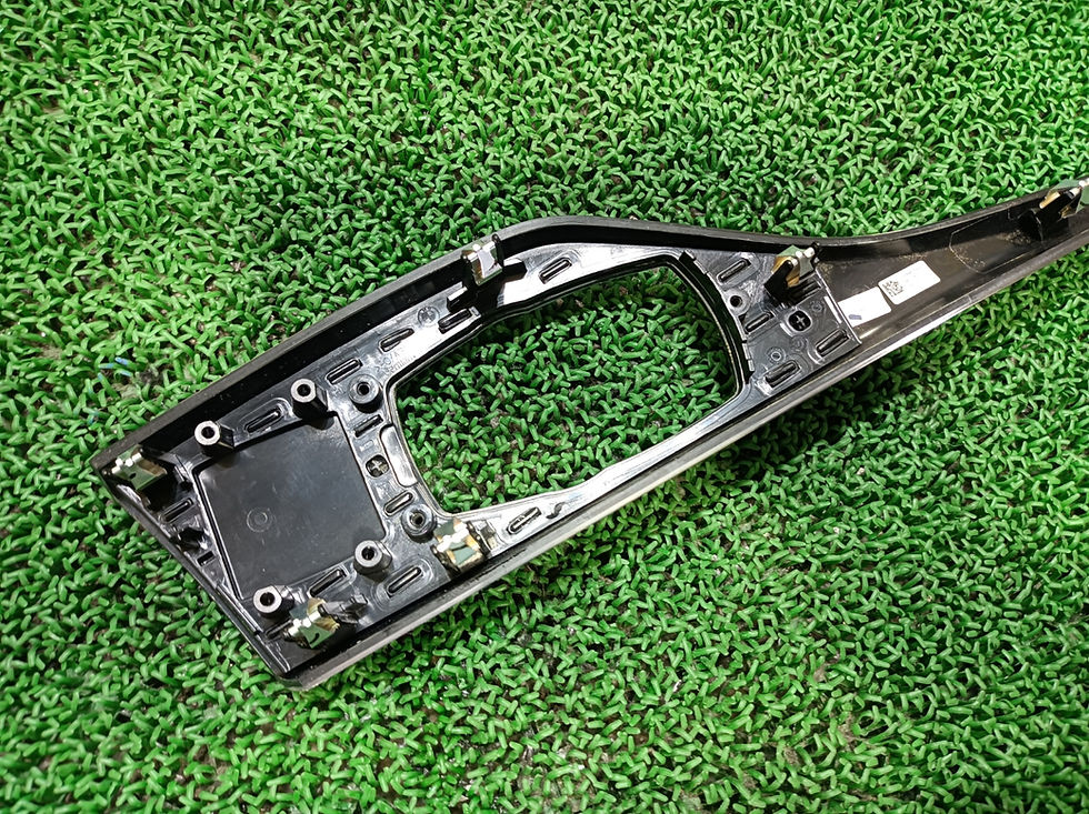 Miniatura: BMW 116i 2012 DBA-1A16